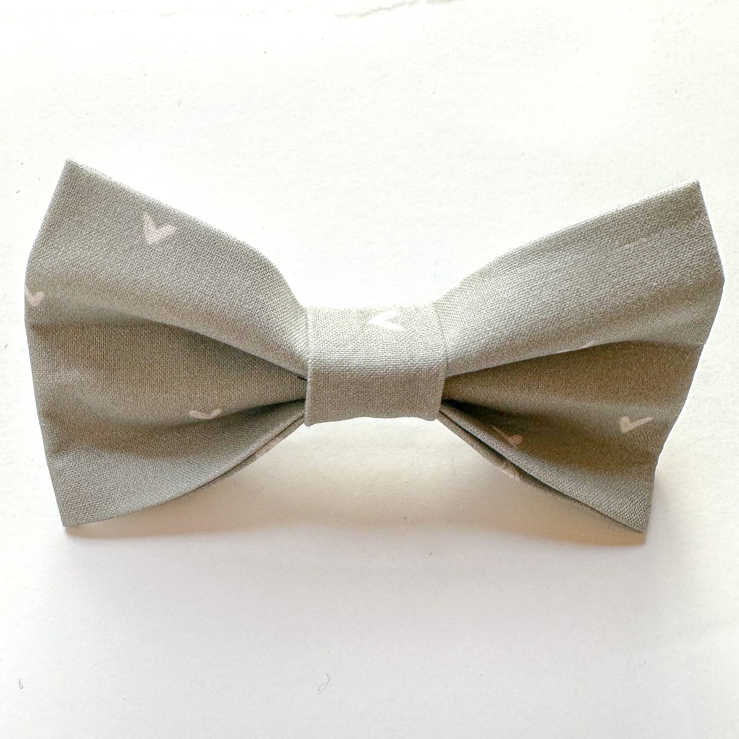 Dainty Hearts on Blue Dog Bowtie